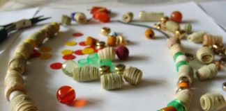 NAKIT IZ NARAVNIH MATERIALOV