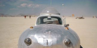 Goreči mož v puščavi