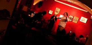 VEČER RESNIČNIH ZGODB "Story Slam"