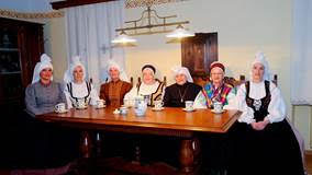 FOLK UNION: BODEČE NEŽE