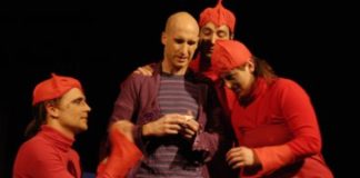 Ogled predstave Hipercloridria (presenta Cuadros de amor y humor