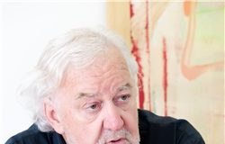 Prim. dr. Gorazd Mrevlje o krizi in kako manipulirajo z našim strahom