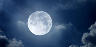 Bomo res kdaj živeli na Luni?