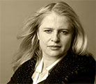 Mojca Kumerdej – pisateljica