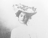 Lili Novy: Kopel