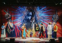 Maja Drolec o predstavi Burkaški misterij